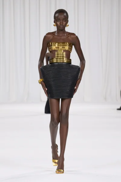 Look 35